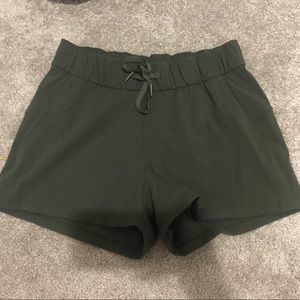 Lululemon comfy/athletic shorts